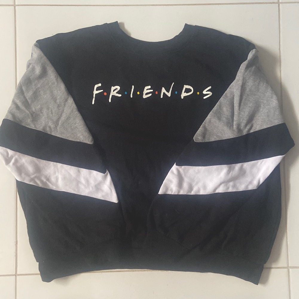 I’m selling because I no longer fit in this ⚰️